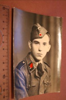 Portrait Soldat Waffen-SS Totenkopf - Nachkriegsabzug ?
